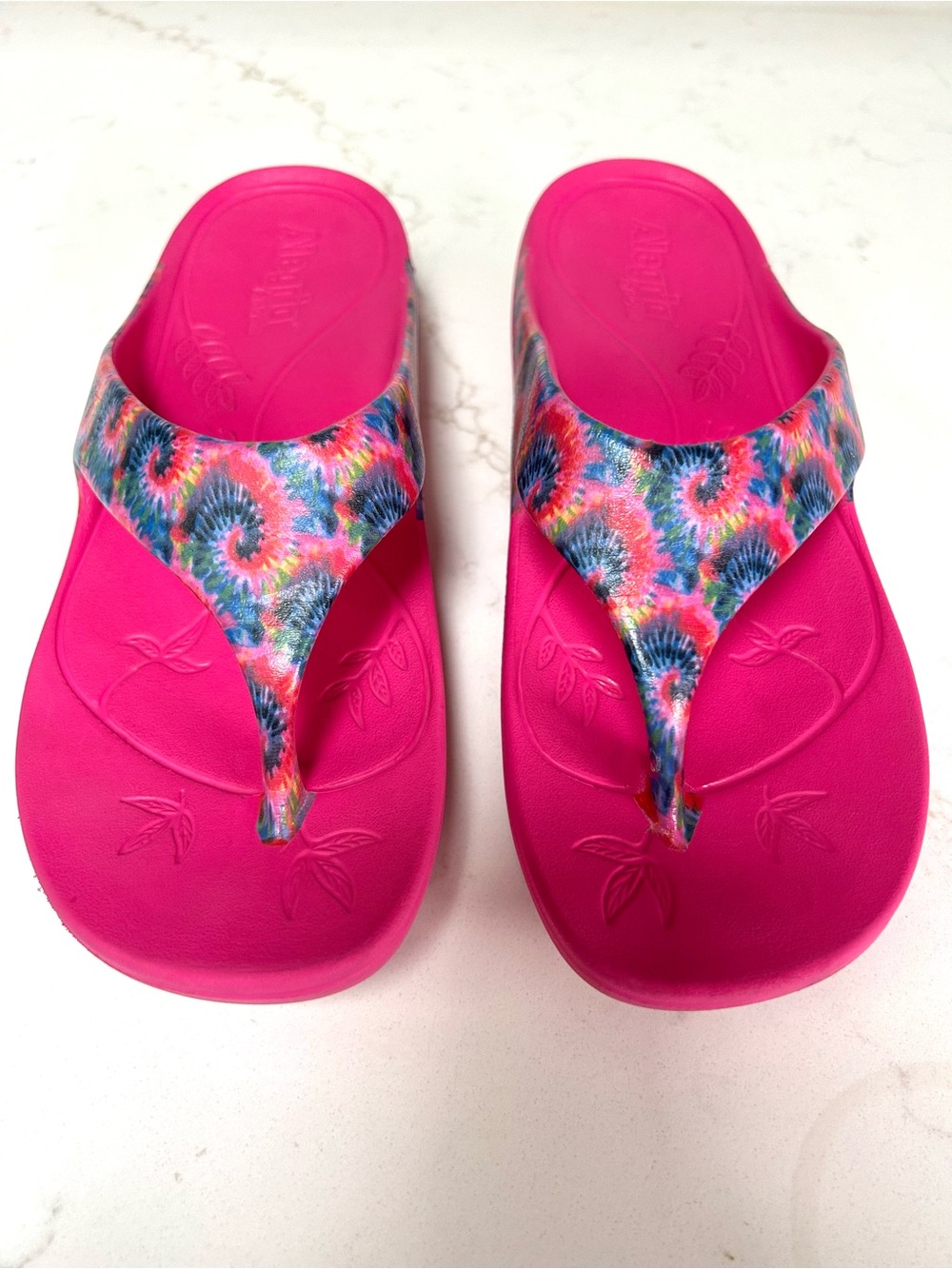 Algeria Hot Pink Tie-Dye Strap Flip Flop Sandals Sz 39 women’s 9